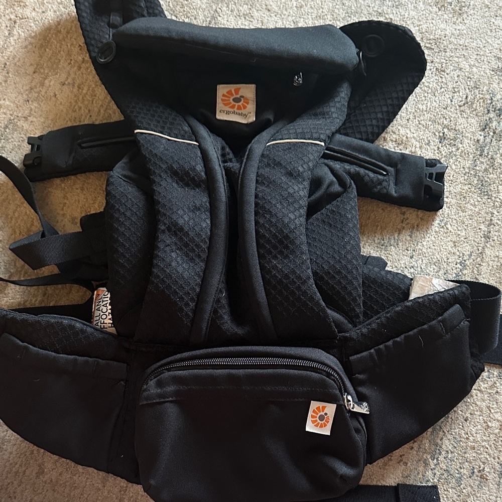 Ergobaby Midnight Black Carrier